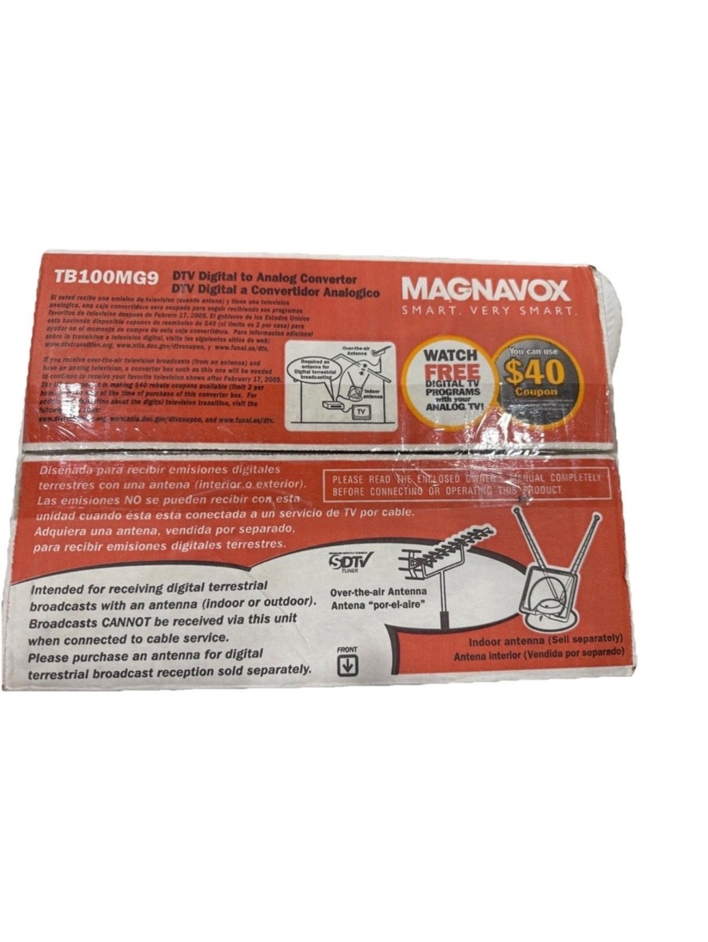 Magnavox TB100MG9 DTV Digital to Analog TV Converter Box SDTV Tuner w/remote